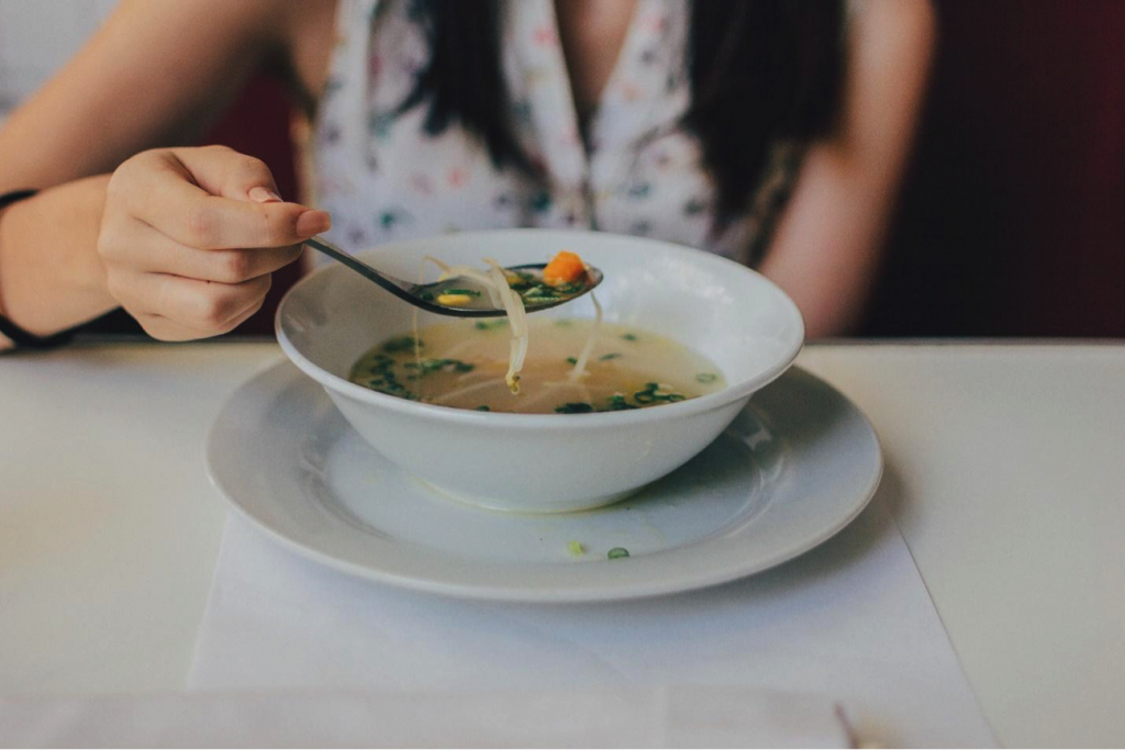 food-lady-eating-soup